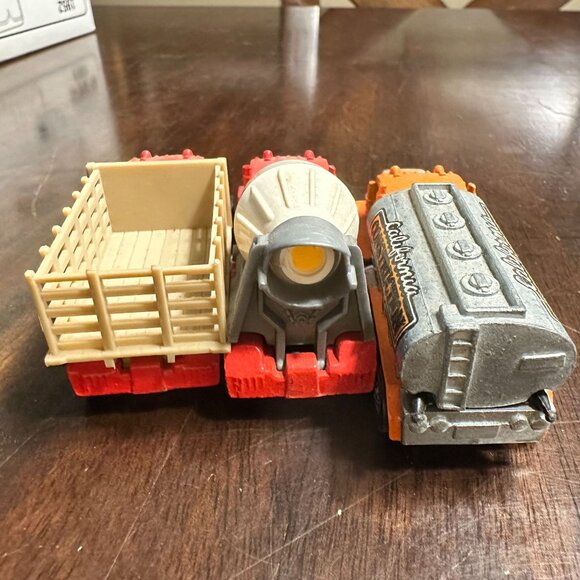 Vintage Hot Wheels Peterbilt Die-Cast Trucks Lot Of 3 Tanker Cement & Stake Bed - Picture 4 of 8